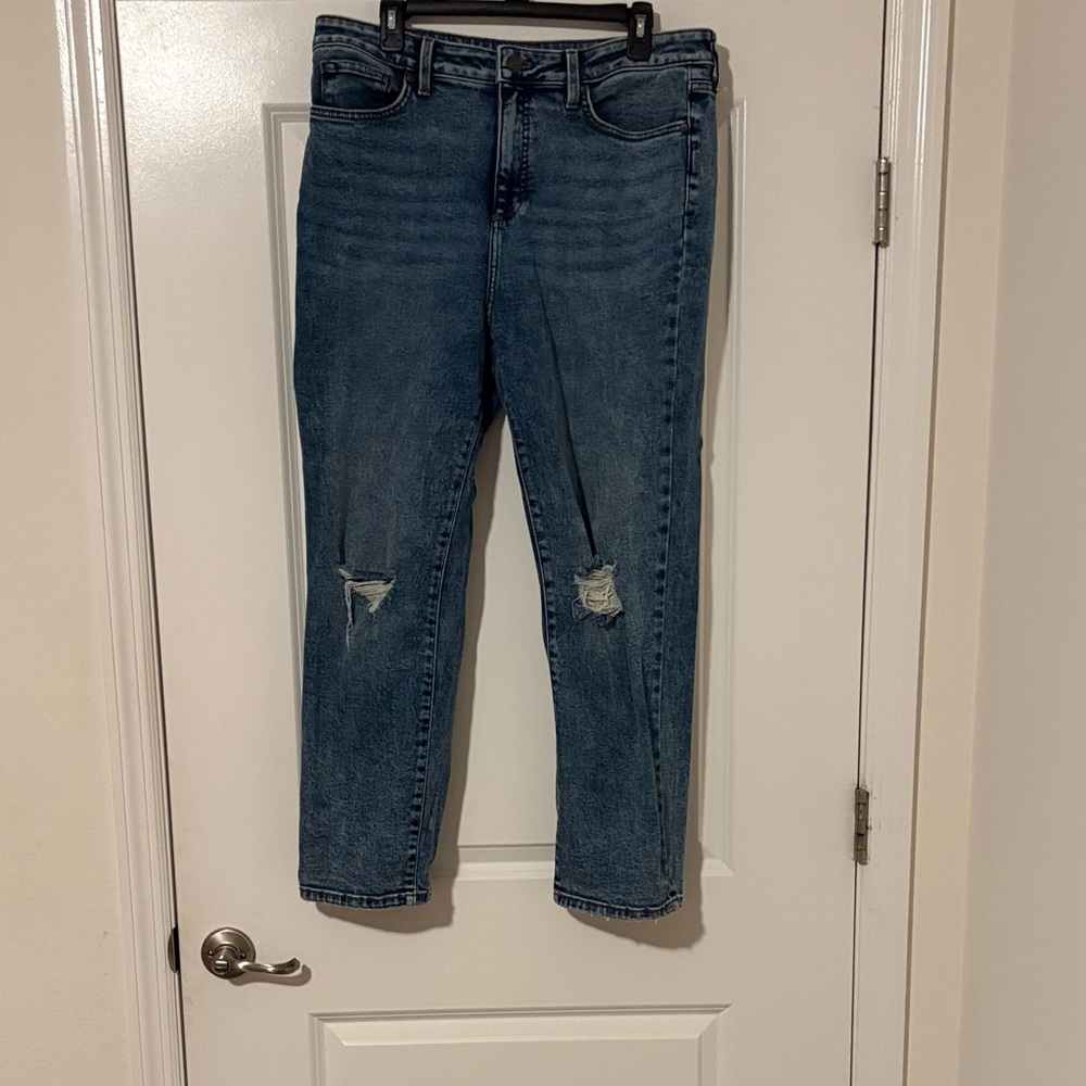 LC Lauren Conrad Medium Blue Distressed Ankle Jeans